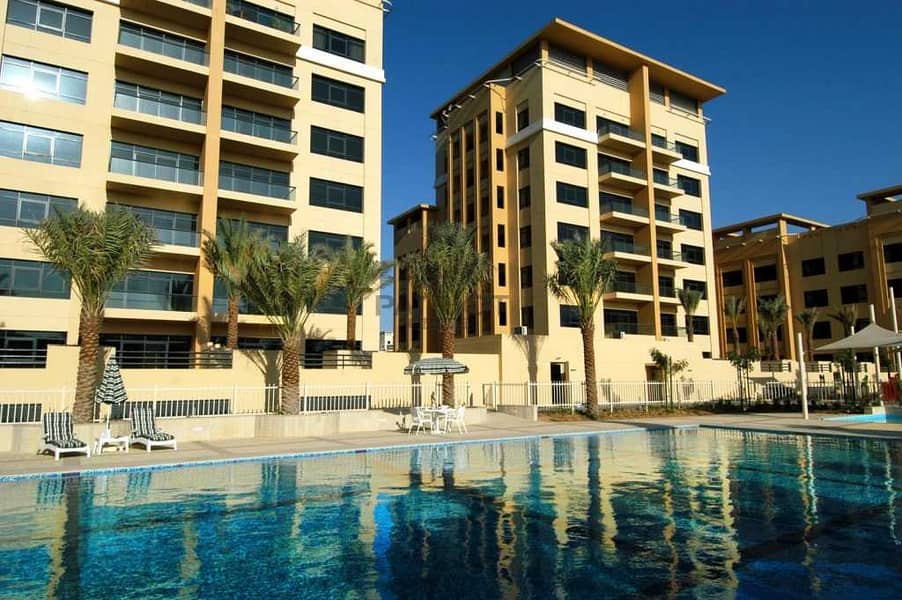 3 EXCLUSIVE AMAZING 1BR WELL MAINTAINED UNIT IN GREENS POOL VIEW