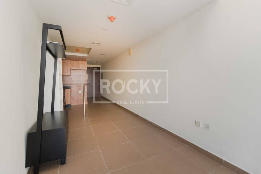 8 Comfortable | Ready to Move In | 1-Bed
