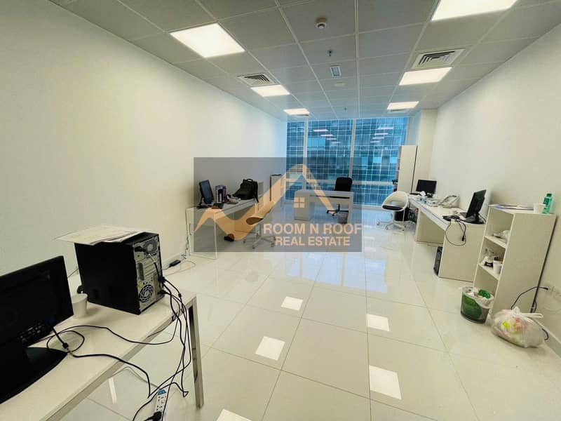 6 Chiller Free|440 Sqft |Un Furnished Office| Tamani Arts Tower| Business Bay