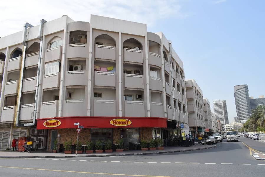 Warm and Charming 2 BHK in karama for 75k