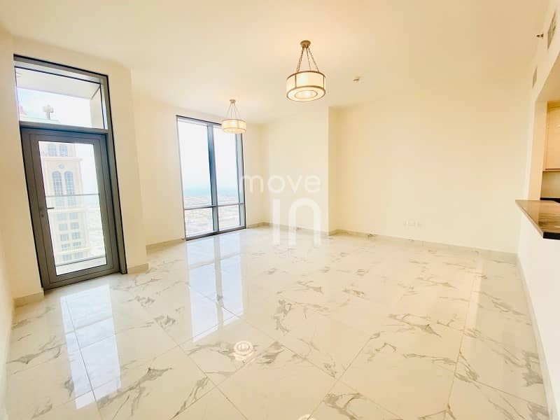 9 Fabulous Brand New - 3 Bed Apartment - High Floor