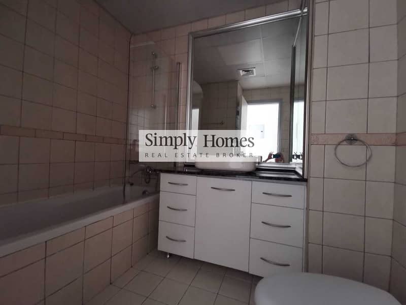 10 SPACIOUS STUDIO/ WITH BALCONY/ WELL MAINTAINED