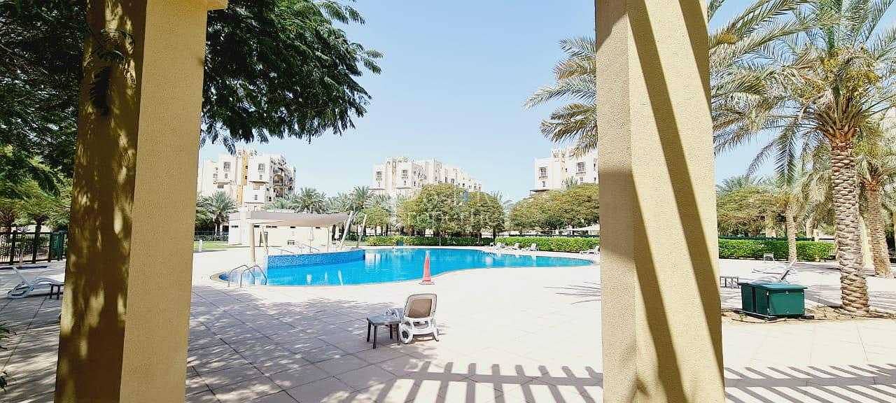 Inner Circle| Open Kitchen | Next to Pool & Gym Inner Circle| Open Kitchen | Next to Pool & Gym
