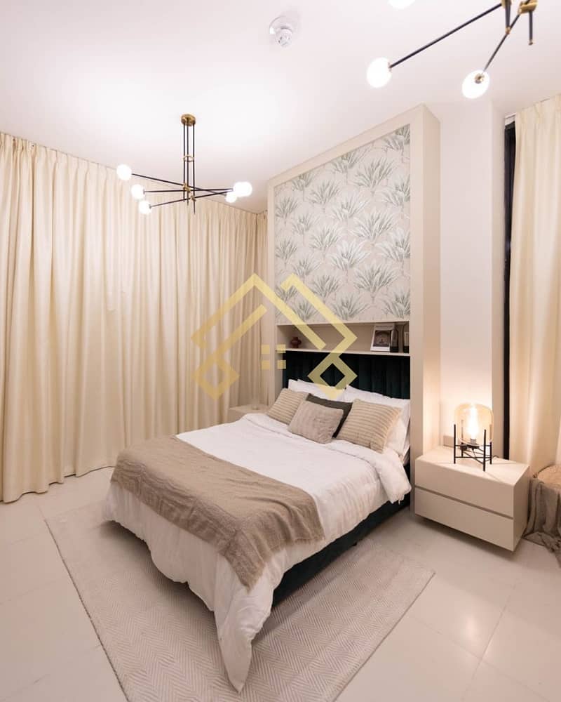 10 LUXURY FURNISHED | CONVERTIBLE TO 2 BEDROOM | PAY 20% AND MOVE IN