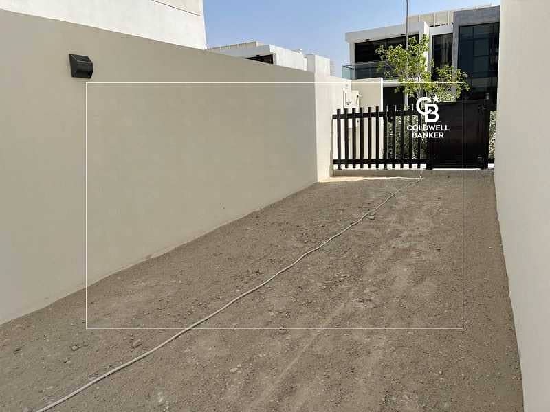 10 Brand New I Ready to move I 3 Bed + Maid Townhouse