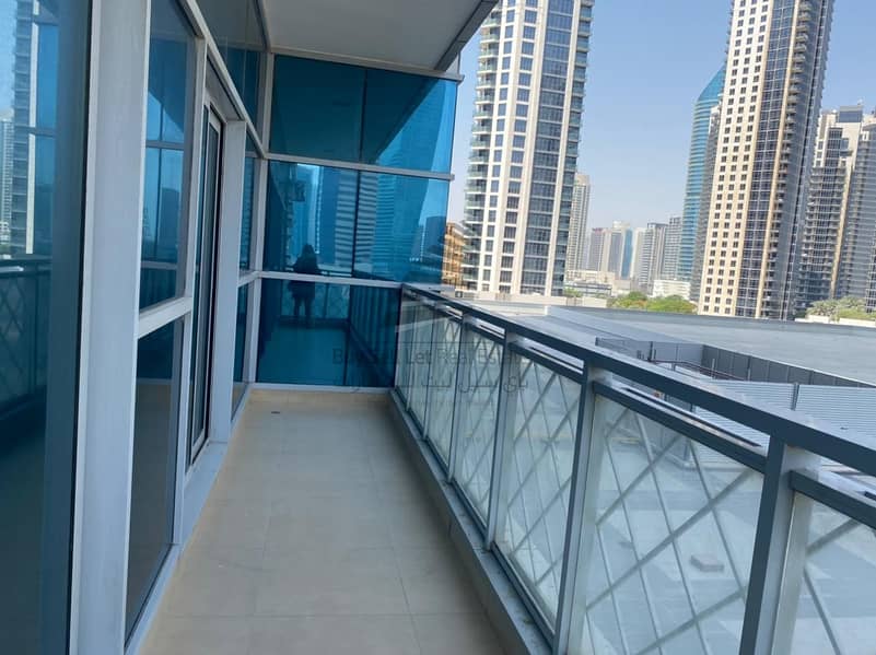 SPACIOUS BALCONY , CENTRALLY LOCATED 1 BEDROOM FOR RENT IN WESTBURRY BUSINESS BAY/ GOOD DEAL IN BUSINESS BAY
