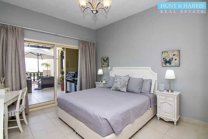 12 Large 3 Bedroom - Marina Apartment - Amazing Sea Views