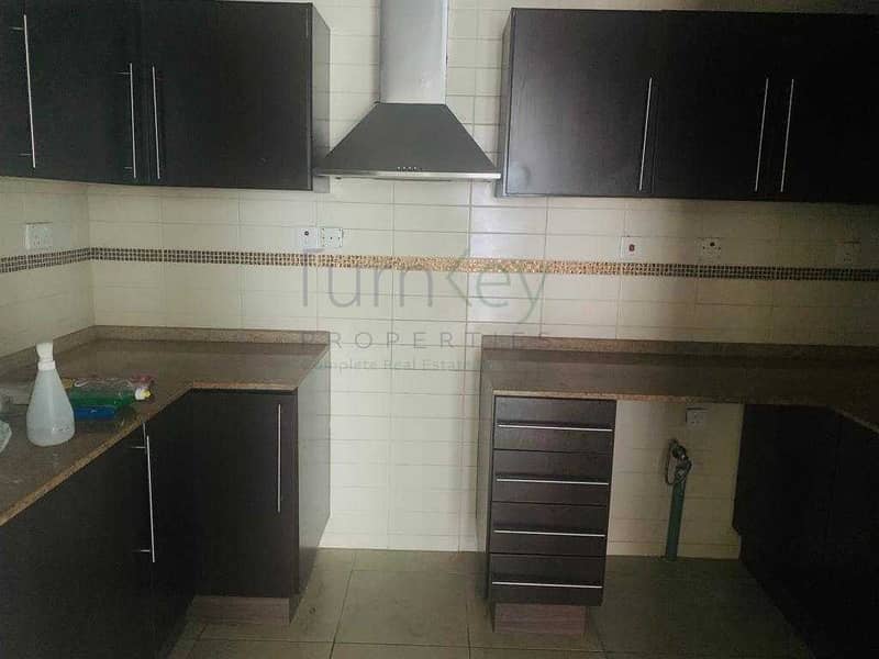 9 2 Bedroom Unfurnished Lake View for Rent