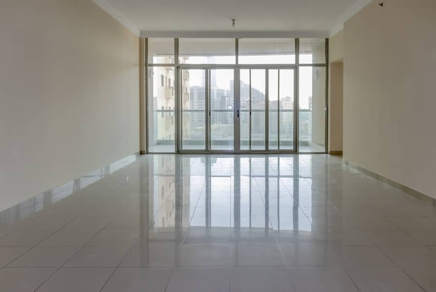 LIMITED OFFER 4 BHK APARTMENT - STUNNING VIEW TO ARABIAN GULF - 1 MONTH FREE- CHILLER FREE