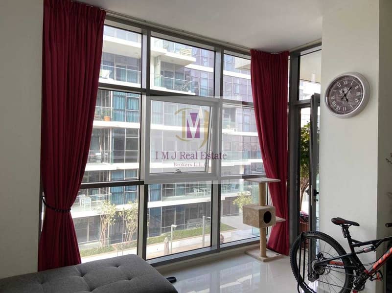 6 Pool View | 1BR with Balcony | Vacant