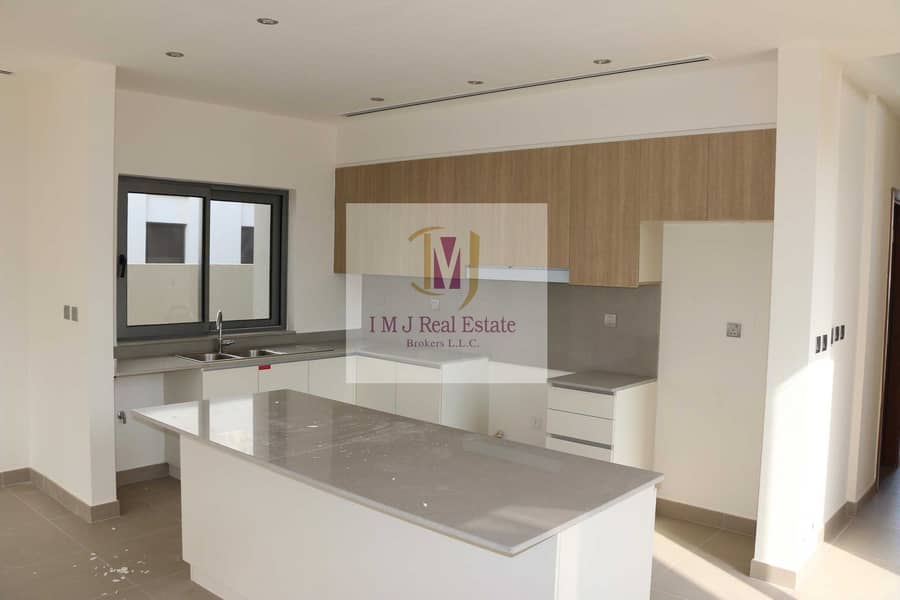 3 Single Row 4 Bedrooms in Sidra 2