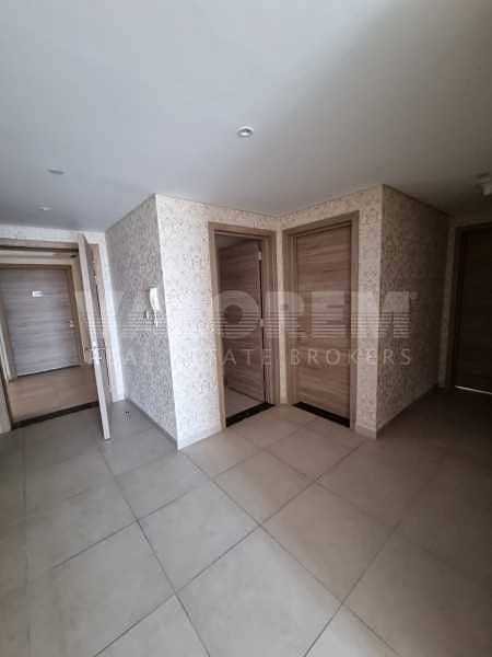 9 Spacious|2bhk+Maid room| Luxurious|Middle floor| Community view
