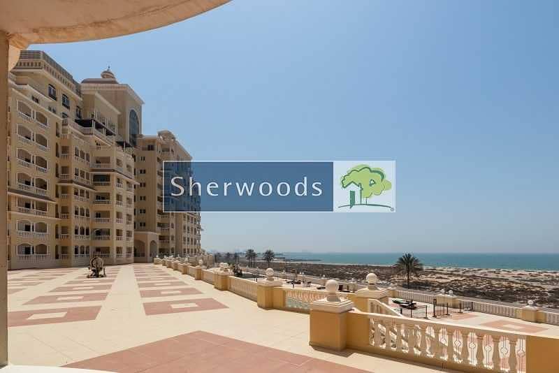 Sea View – Overlooking the Pool – Walk to Beach Sea View – Overlooking the Pool – Walk to Beach