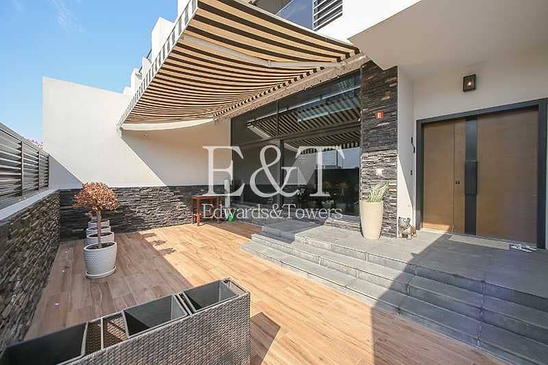 3 Fully serviced | 4 Beds High end villa | Upgraded
