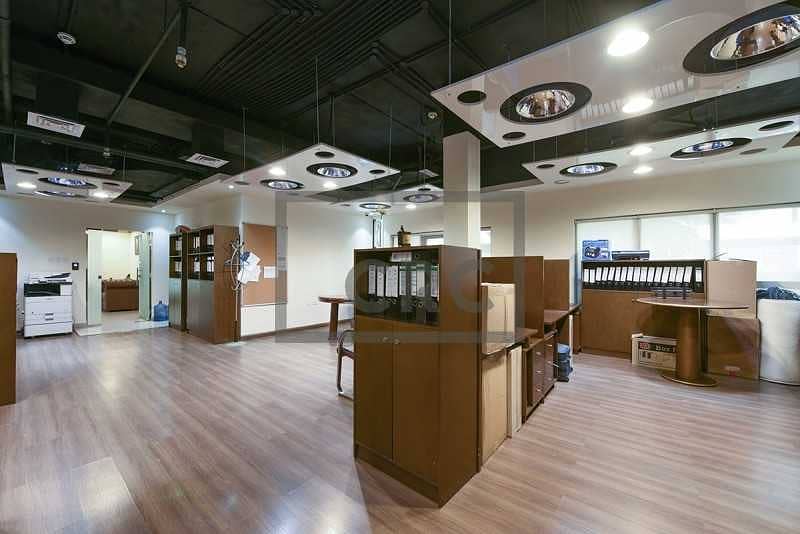 Furnished|Close to Metro|4 Parking Furnished|Close to Metro|4 Parking