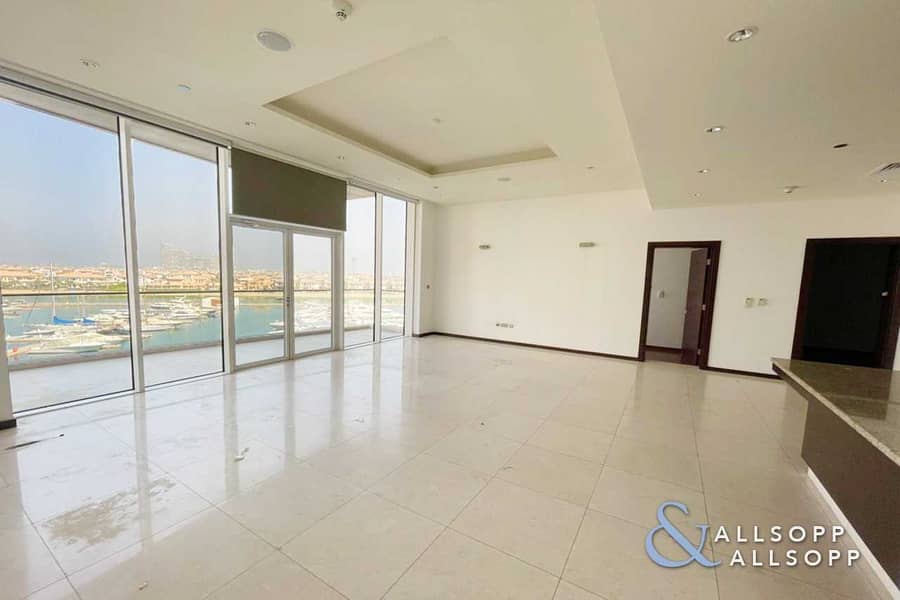 2 Sea View | Spacious and Bright | Vacant