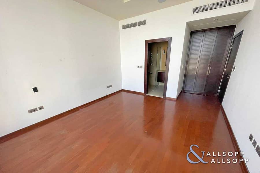 11 Sea View | Spacious and Bright | Vacant