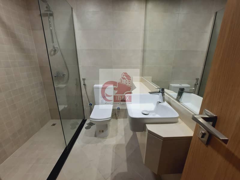 11 Brand New Spacious Studio Flat Just 36k Behind World Trade Centre Metro station