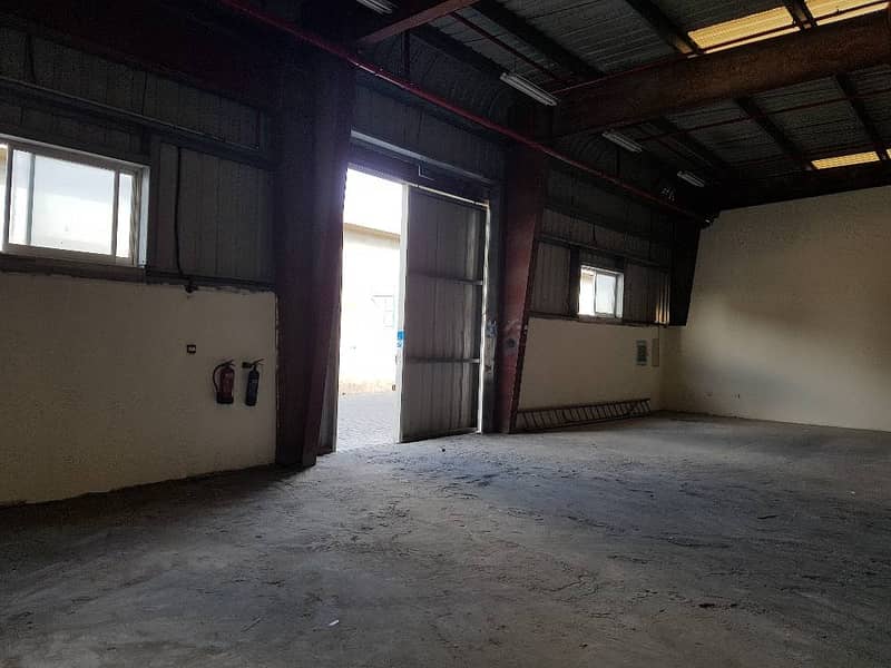 Perfect location,Warehouse in Mussafah M9 for rent
