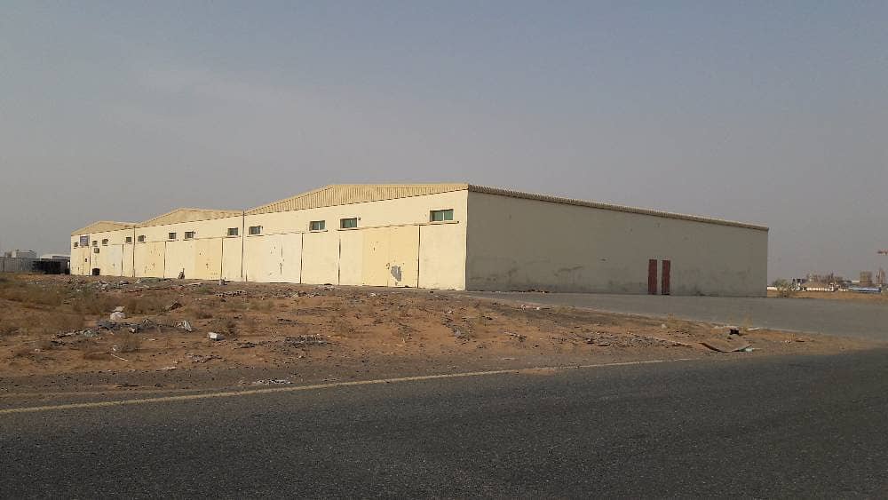 Spacious Warehouses Available Warehouse in Umm Al Quwain , For Rent