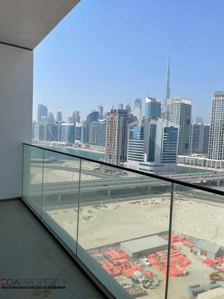 5 Burj Khalifa View | Brand New | Vacant