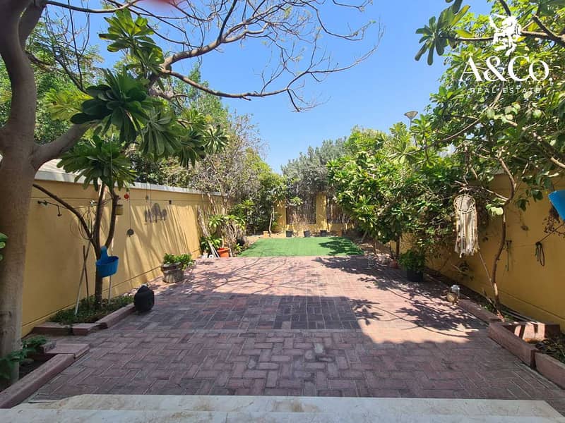 1Bed|Private Landscaped Garden|6 Cheques