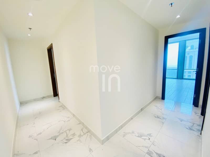 14 Fabulous Brand New - 3 Bed Apartment - High Floor