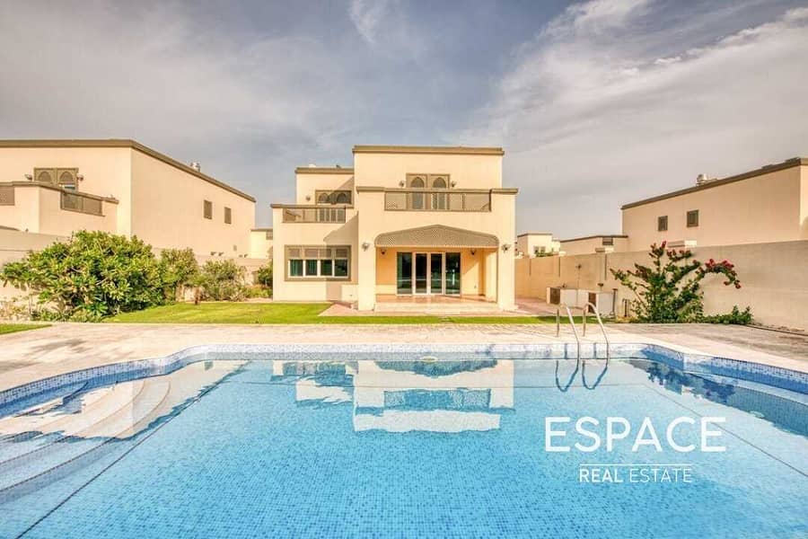 Beautifully Maintained 4BR and Well Priced Beautifully Maintained 4BR and Well Priced