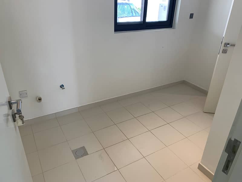 4 Spacious 3BR New Townhouse in Akoya Oxygen