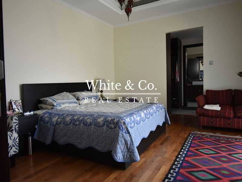 6 Excellent Condition | 4 Bed Corner Villa | Type 2