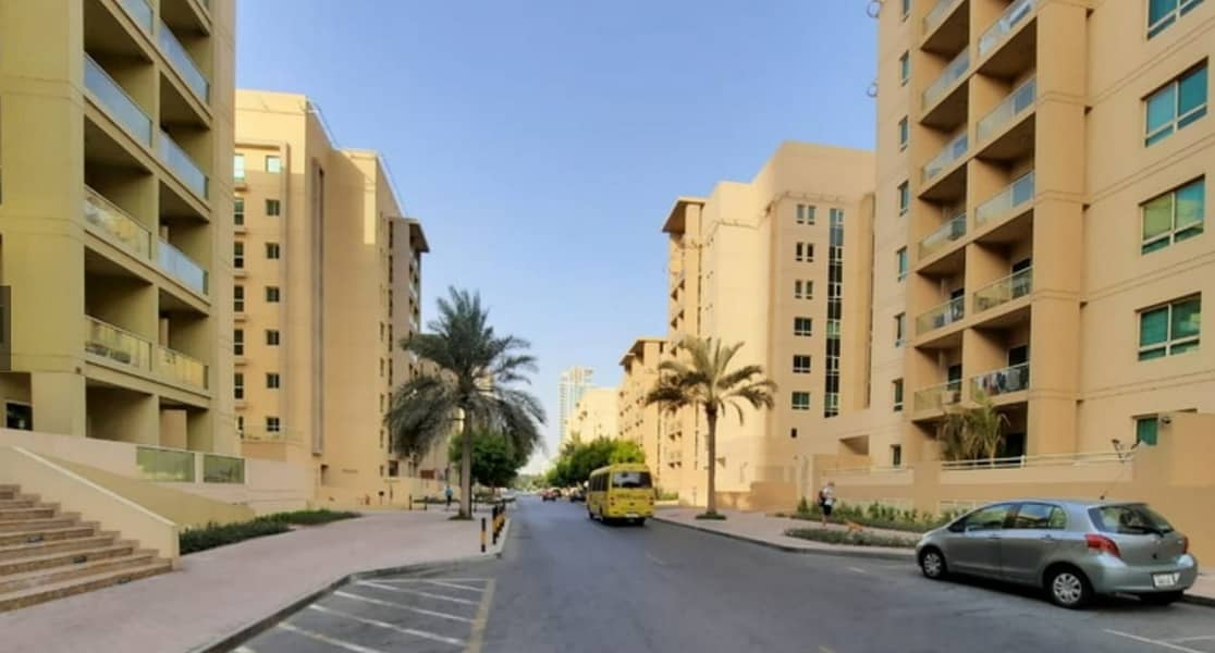 Elegant 2 Bed | Bright and Clean | Al Ghozlan 3