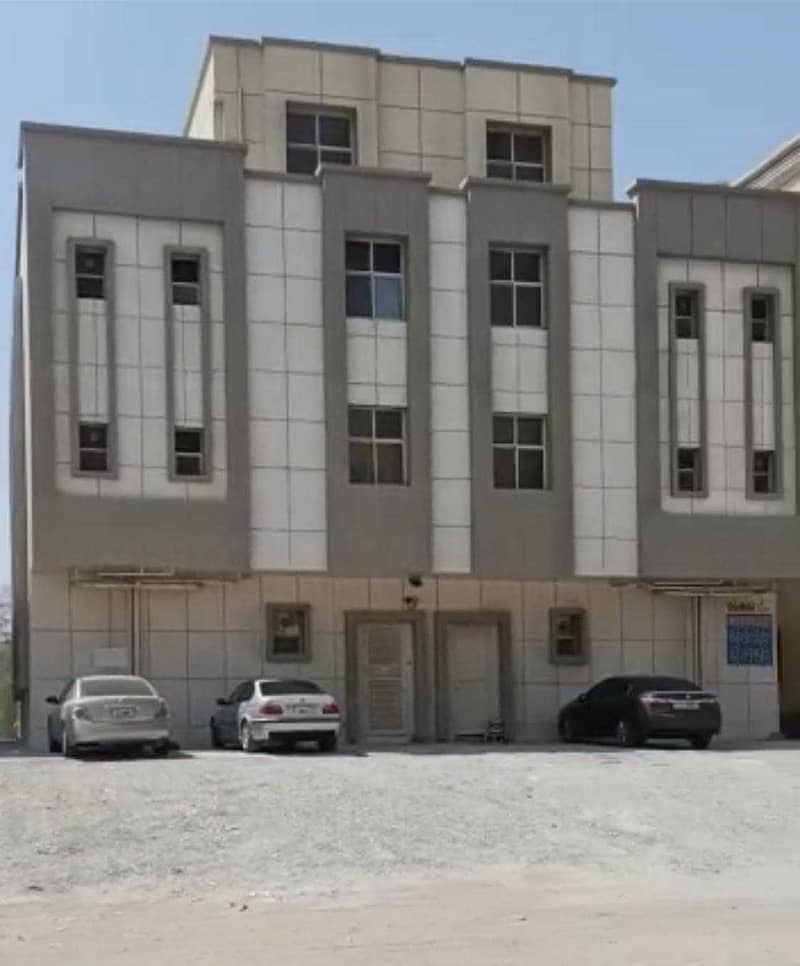 مبنى سكني في الحضيبة 21 غرف 3800000 درهم - 5405909