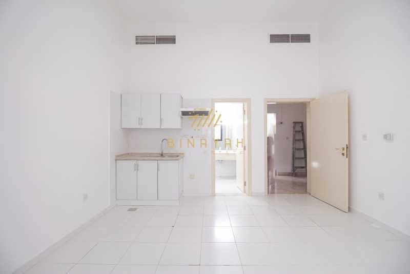 6 Studio| Prime location|Well Maintained |