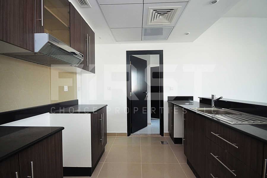 5 Do not look past this stunning open kitchen apartment.