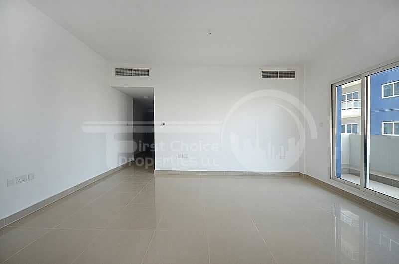 9 Vacant! Closed Kitchen Apartment in Reef