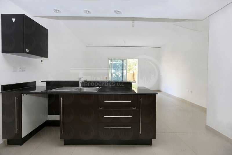 17 Vacant SingleRow Villa in Al Reef!Rent Now