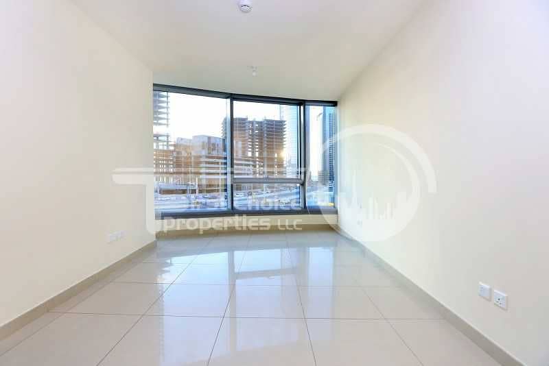 8 Rent a Stunning High Rise 3BR Apartment.