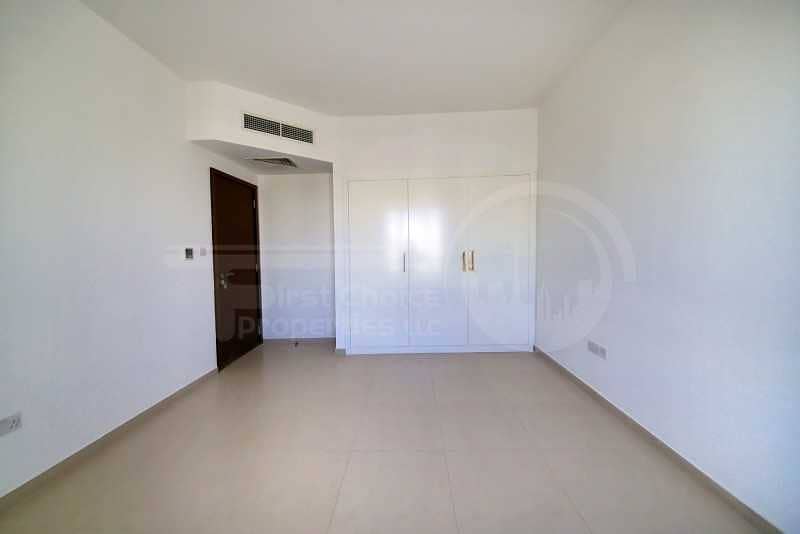 7 Rent a Comfortable 3BR Villa in Al Ghadeer