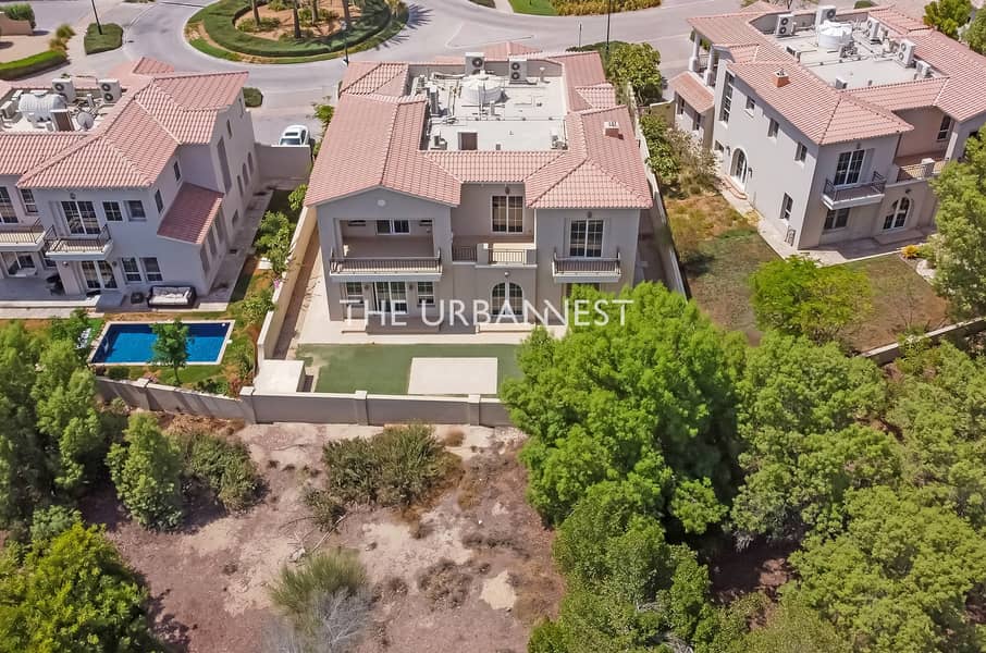 Golf Course Facing Vento Villa | Prime Location