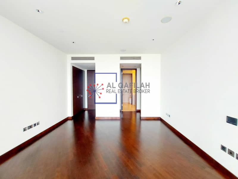 11 2br + Maid's Room| Sea And Difc View | Ready To Move In