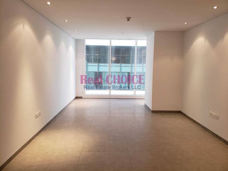 Stunning 1Bhk | Prime Location | High Floor | Side Tower View Stunning 1Bhk | Prime Location | High Floor | Side Tower View
