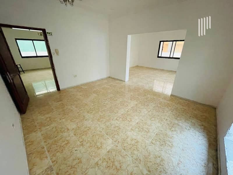 3 Close to Al Satwa supermarket | easy access to Bus station | Price Negotiable