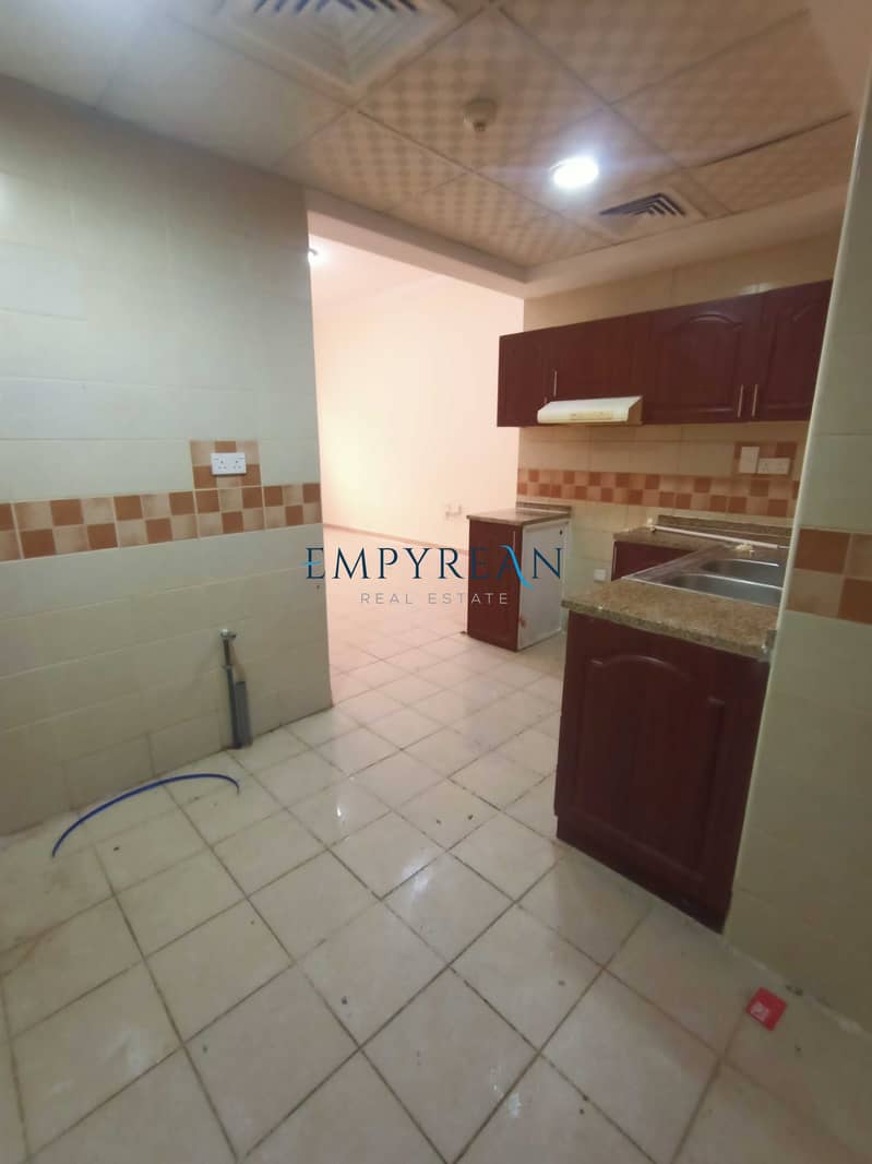 2 NEAR TO OUROWN SCHOOL45 DAYS FREE 1 BEDROOM   ONLY IN 22999 AED IN 6 CHEQUES. .