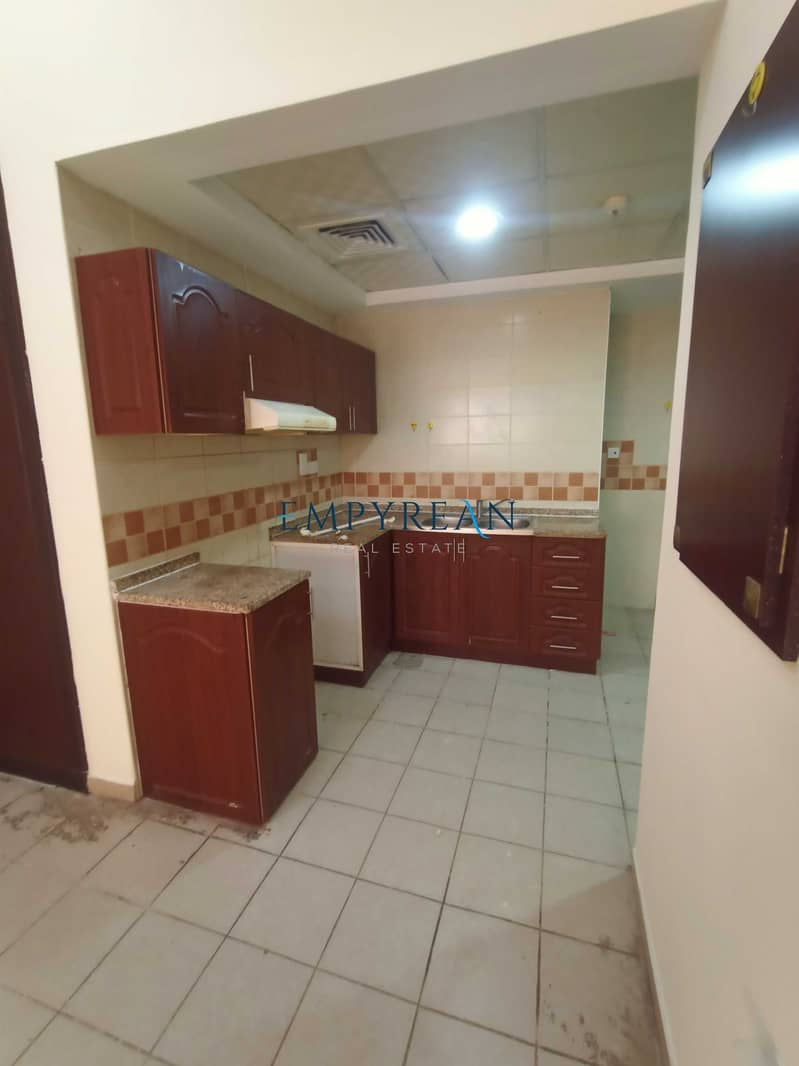 4 NEAR TO OUROWN SCHOOL45 DAYS FREE 1 BEDROOM   ONLY IN 22999 AED IN 6 CHEQUES. .