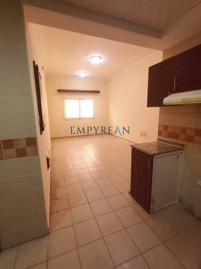 6 NEAR TO OUROWN SCHOOL45 DAYS FREE 1 BEDROOM   ONLY IN 22999 AED IN 6 CHEQUES. .