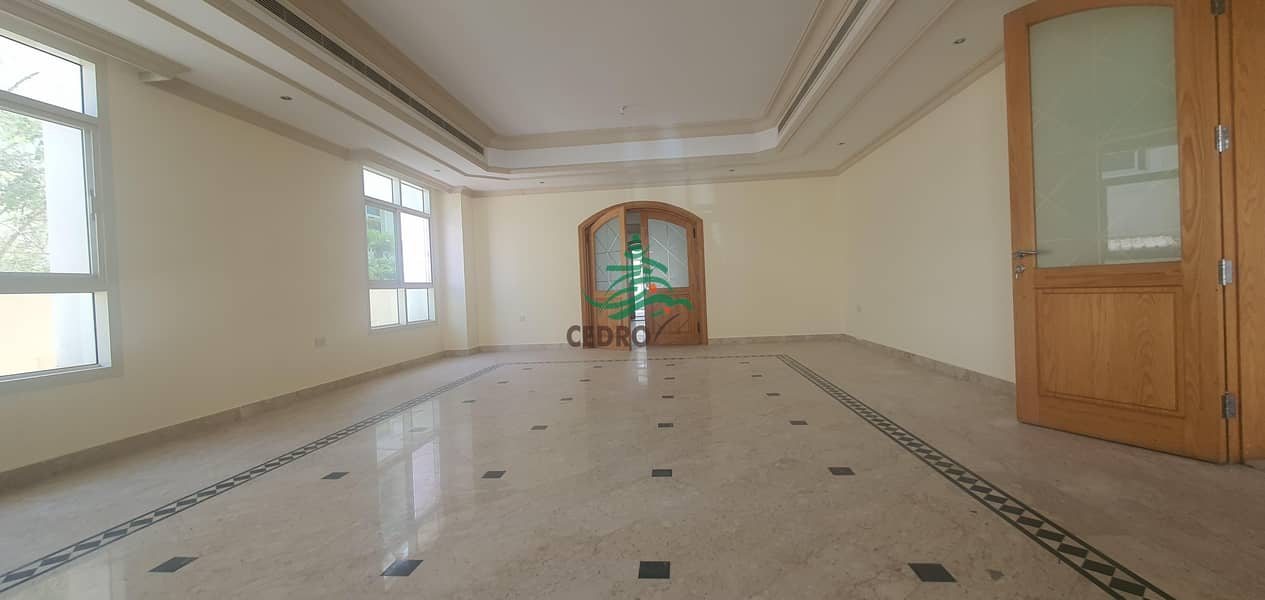 3 Spacious six bedrooms villa in khalidiya