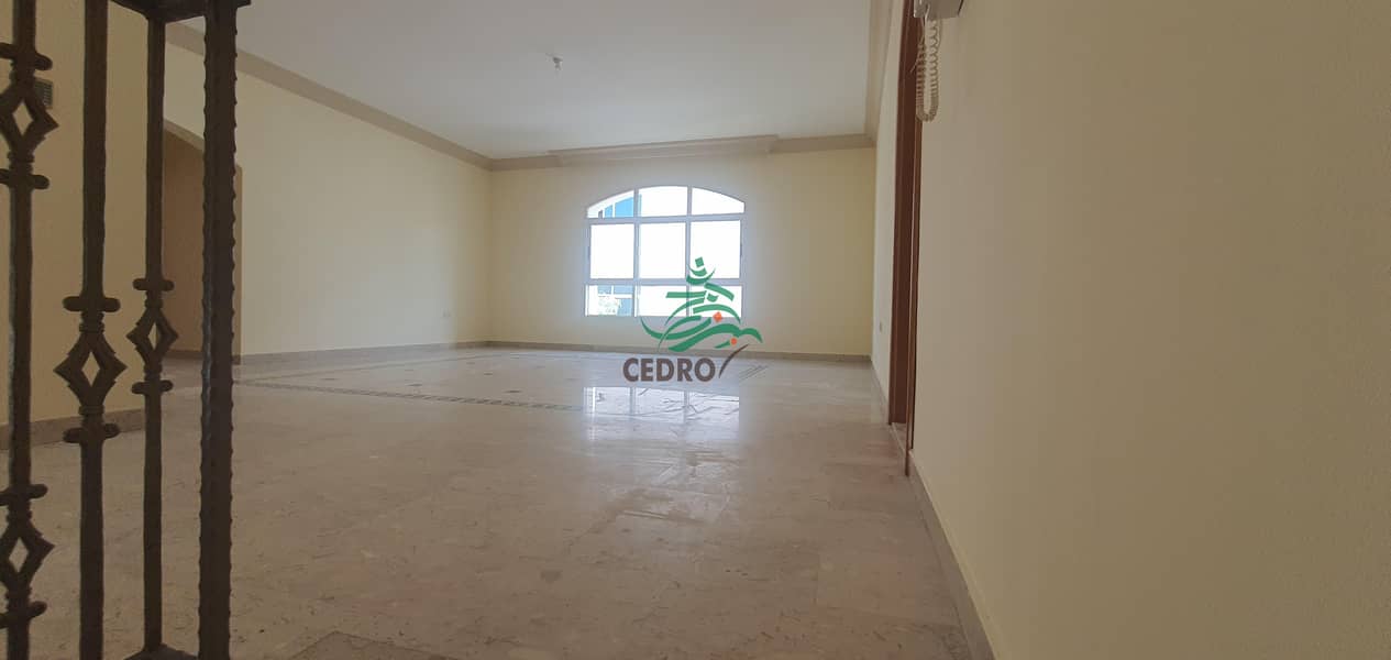 11 Spacious six bedrooms villa in khalidiya