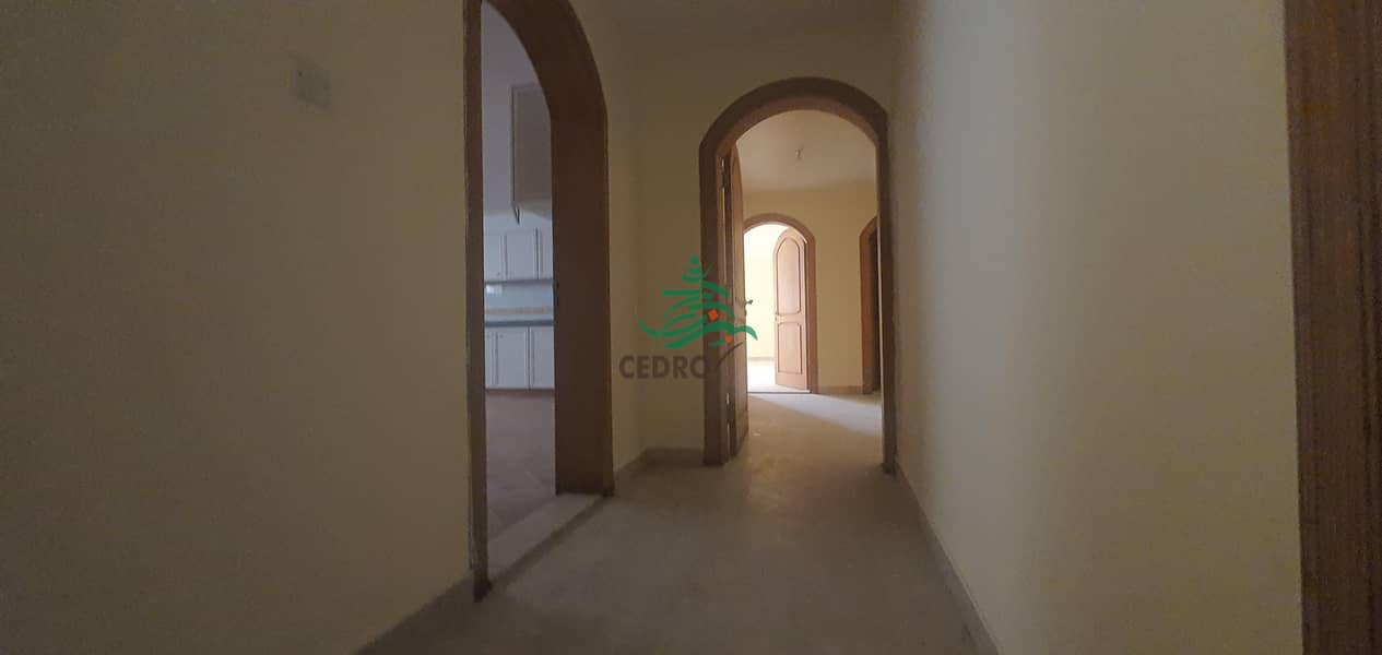 56 Spacious six bedrooms villa in khalidiya