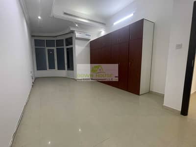 DH / Nice 2 Bhk apartment for rent in al batten airport