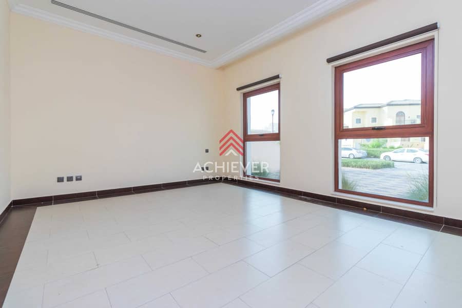 7 Golf View | Swimming Pool | Tenanted | Best Deal